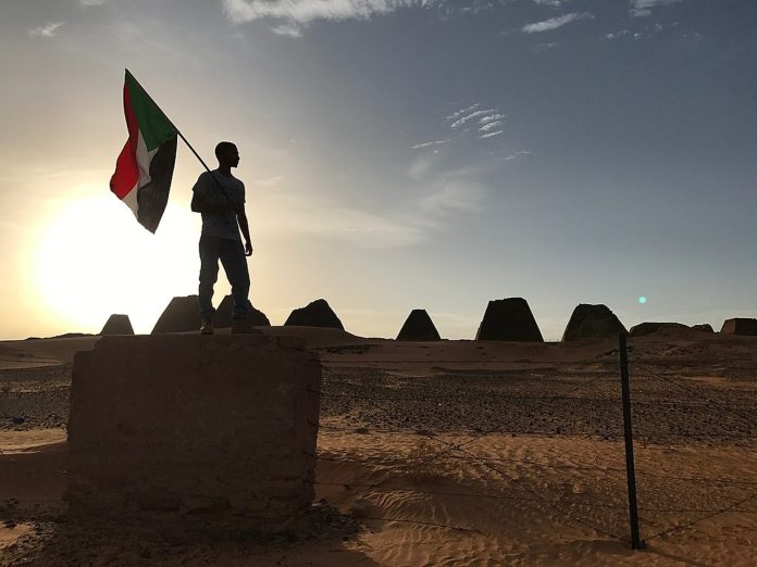Стороны конфликта в Судане договорились прекратить огонь на 72 часа
