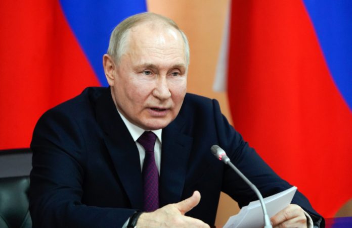 Путин обязал российских эмитентов евробондов выпустить замещающие облигации к 2024 году