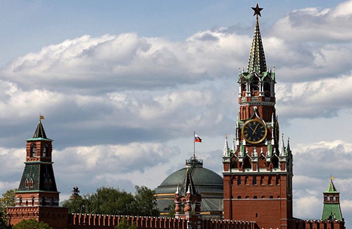 Bloomberg: после введенных санкций российские олигархи сблизились с Кремлем