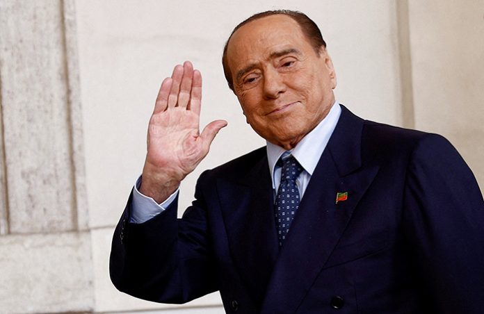 Мир прощается с Сильвио Берлускони