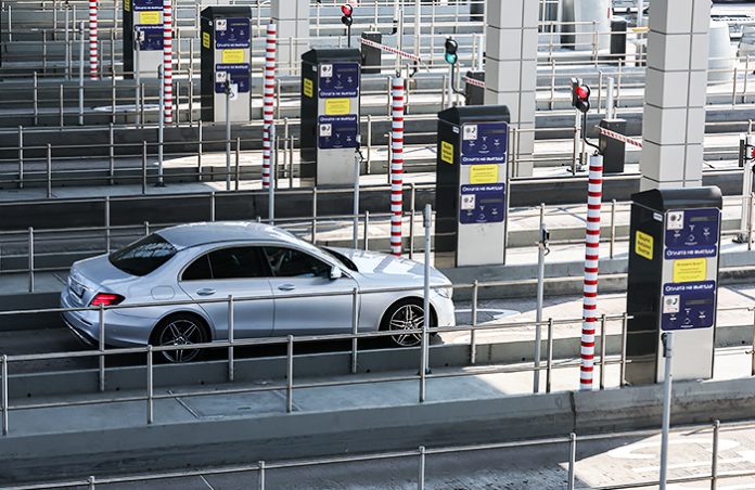 Без оплаты штрафов автомобили с иностранными номерами из России не выпустят