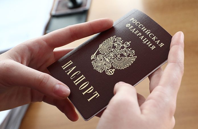 В новом законопроекте предлагается норма «прекращения» гражданства РФ по рождению