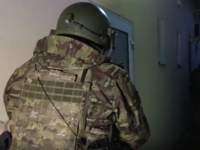 ФСБ сообщила о выявлении украинского шпиона в Псковской области
