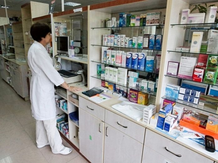РБК: В российских аптеках за год импортных лекарств стало меньше на 20%