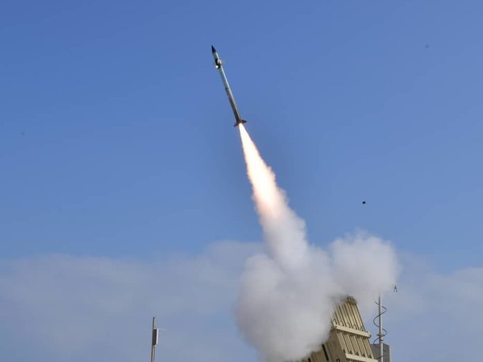 Израиль «бомбит» Газу: армия страны сообщила об уничтожении более 400 объектов ХАМАС