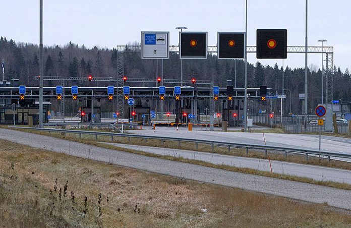Финляндия на месяц закрыла половину КПП на границе с Россией