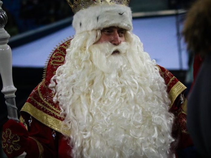 Headhunter: Деды Морозы в России стали больше зарабатывать больше