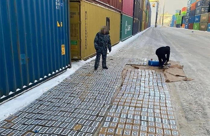 В Большом порту Петербурга задержали свыше тонны кокаина на 11 млрд рублей