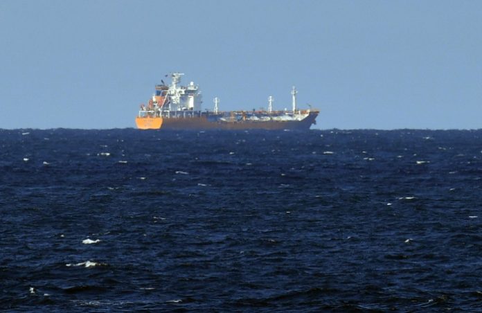 Страны G7 намерены лишить Россию «теневого флота» танкеров