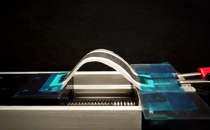 Этот гибкий аккумулятор в десять раз эффективнее литий-ионных аккумуляторов! | New-Science.ru