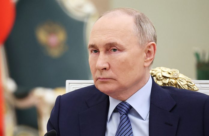 «Возможно сосуществование нескольких версий — и исламистской, и проукраинской»: Бовт об обращении Путина после теракта в «Крокусе»