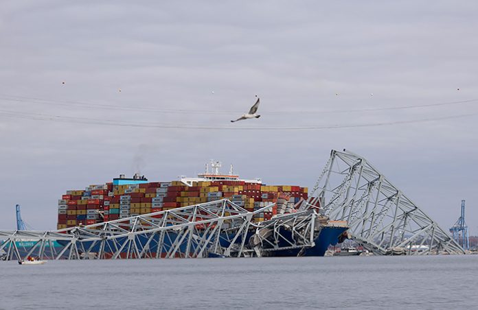 Обрушение моста в Балтиморе может заблокировать один из крупнейших портов в США