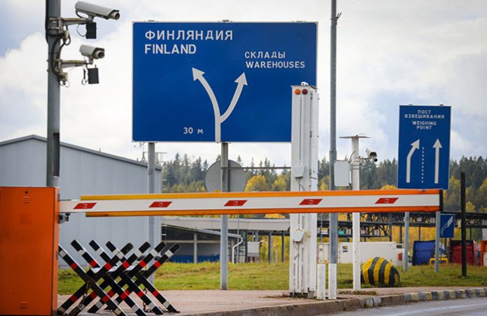 Финляндия закрывает морские пункты пропуска на границе с РФ