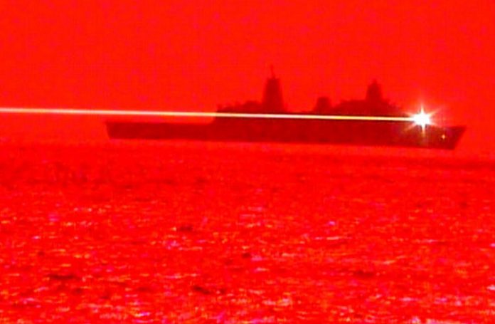 Видео: ВМС США уничтожили беспилотник в полете с помощью лазера | New-Science.ru