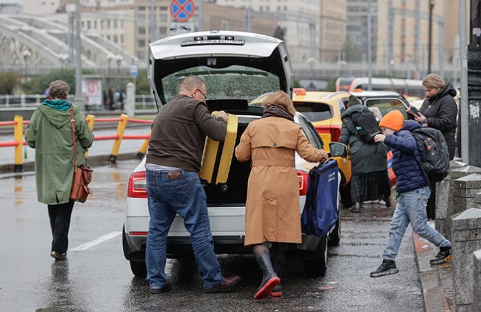 Агрегаторы такси рассказали о трудностях со льготами для пассажиров с детьми